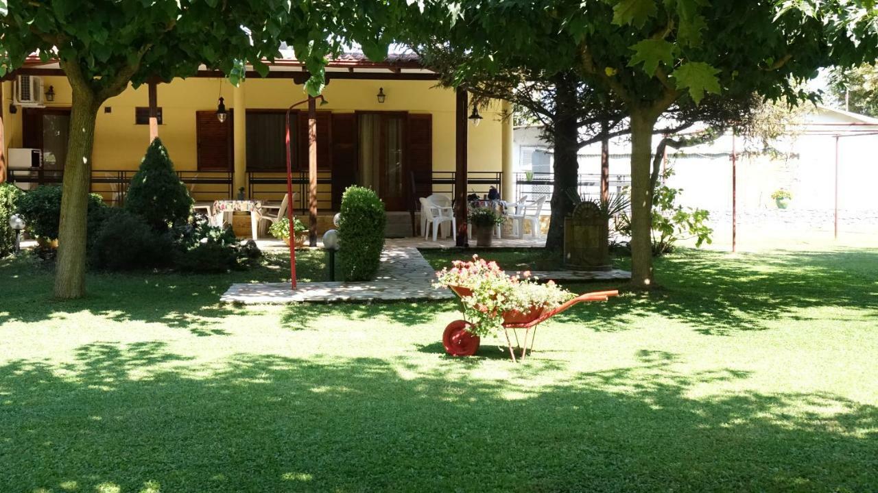 Garden Beach House Paralia Panteleimonos Exterior photo